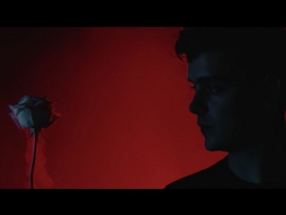 Премьера! Martin Garrix ft. David Guetta - So Far Away (feat. Jamie Scott & Romy Dya)