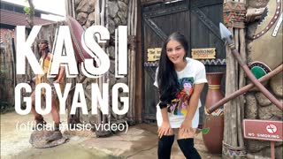 Gita Youbi - Kasi Goyang (Official Video 2019)